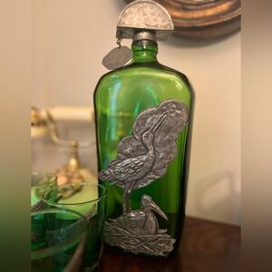 Scotch decanter and 5 glasses with Crane design